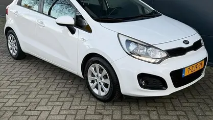 Occasion 2015 Kia Rio Hatchback | € 5.245 (Eerlijke prijs)