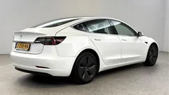 Gebruikt 2020 Tesla Model 3 Standard Range Sedan | € 21.700 (Eerlijke prijs)