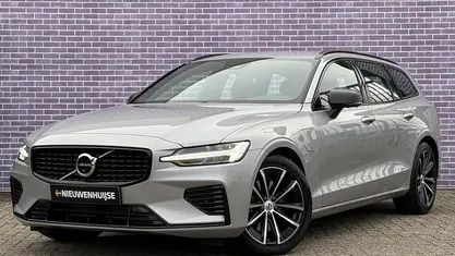 Gebruikt 2025 Volvo V60 Plus Stationwagen | € 44.899 (Eerlijke prijs)