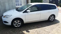 Wit Gebruikt 2008 Ford Focus Stationwagen | € 1.450 (Eerlijke prijs)