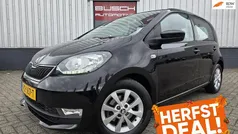Zwart, metallic lak Gebruikt 2017 Skoda Citigo Ambition Hatchback | € 6.995 (Eerlijke prijs)