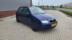 Blauw Gebruikt 2004 Skoda Fabia Hatchback | € 1.750 (Goede deal)