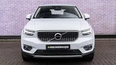 Wit Gebruikt 2022 Volvo XC40 Inscription SUV | € 31.894 (Eerlijke prijs)