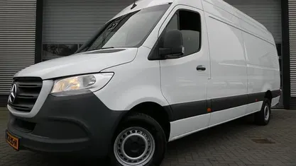 Occasion 2022 Mercedes Sprinter Van | € 25.900 (Goede deal)