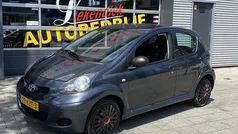 Grijs Gebruikt 2010 Toyota Aygo Comfort Hatchback | € 3.350 (Eerlijke prijs)