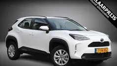 Wit Gebruikt 2023 Toyota Yaris Cross Active SUV | € 25.950 (Eerlijke prijs)