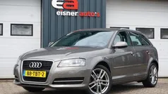 Grijs, metallic lak Gebruikt 2012 Audi A3 Sportback Attraction Hatchback | € 6.449 (Eerlijke prijs)