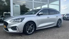 Grijs, metallic lak Gebruikt 2020 Ford Focus Business Edition Stationwagen | € 18.790 (Eerlijke prijs)