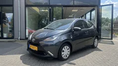 Grijs Gebruikt 2018 Toyota Aygo Hatchback | € 9.950 (Eerlijke prijs)