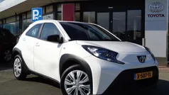 Gebruikt 2024 Toyota Aygo Play Hatchback | € 18.950 (Eerlijke prijs)