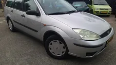 Grijs Gebruikt 2002 Ford Focus Stationwagen | € 699 (Eerlijke prijs)