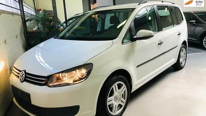 Wit Occasion 2015 VW Touran MPV | € 9.499 (Goede deal)