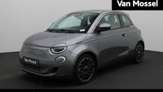 Grijs Gebruikt 2023 Fiat 500e La Prima Hatchback | € 23.900 (Eerlijke prijs)