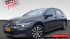 Grijs Gebruikt 2021 VW Golf VIII Style Hatchback | € 21.930 (Goede deal)