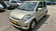Beige Gebruikt 2009 Daihatsu Sirion Hatchback | € 2.490 (Eerlijke prijs)