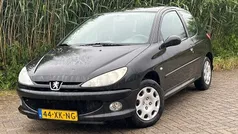 Zwart Gebruikt 2007 Peugeot 206 Forever Hatchback | € 1.750 (Eerlijke prijs)