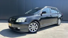 Gebruikt 2004 Toyota Avensis Luna Stationwagen | € 2.950 (Eerlijke prijs)