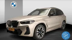 Grijs Gebruikt 2024 BMW iX3 Executive SUV | € 51.900 (Goede deal)