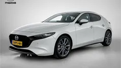 Wit Gebruikt 2024 Mazda 3 Exclusive-Line Hatchback | € 27.795 (Eerlijke prijs)
