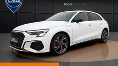 Wit Gebruikt 2022 Audi A3 Sportback e-tron Competition Sedan | € 32.950 (Super prijs)