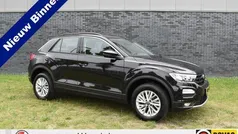 Zwart Gebruikt 2021 VW T-Roc Business SUV | € 25.940 (Goede deal)