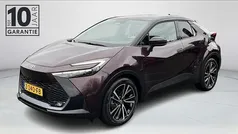 Gebruikt 2024 Toyota C-HR Executive SUV | € 36.875 (Eerlijke prijs)