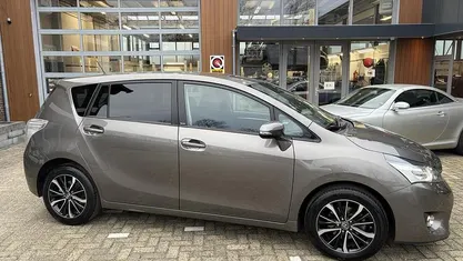 Gebruikt 2017 Toyota Verso Edition-S MPV | € 21.950 (Eerlijke prijs)