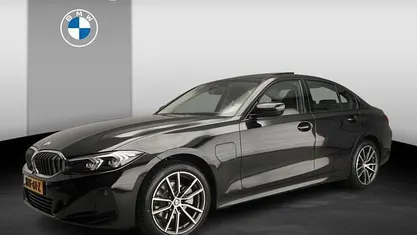Occasion BMW 330 Shadowline 291 PK (214 kW) 2025 Sedan
