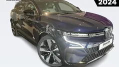 Gebruikt 2025 Renault Mégane Komfort Hatchback | € 42.689 (Eerlijke prijs)