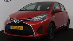 Gebruikt 2016 Toyota Yaris Hybrid Hatchback | € 12.945 (Eerlijke prijs)