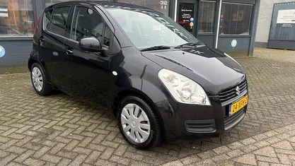 Zwart (metallic) Occasion 2012 Suzuki Splash Comfort Hatchback | € 4.795 (Eerlijke prijs)
