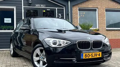 Zwart Gebruikt 2011 BMW 116 Sport Line Hatchback | € 5.450 (Eerlijke prijs)