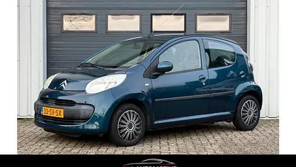 Blauw (metallic) Gebruikt 2006 Citroën C1 Hatchback | € 2.250 (Eerlijke prijs)