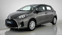Grijs Gebruikt 2016 Toyota Yaris Trend Hatchback | € 12.750 (Eerlijke prijs)