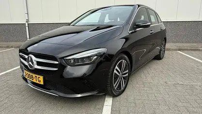 Occasion Mercedes B180 Business 136 PK (100 kW) 2020 MPV