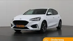 Wit Gebruikt 2021 Ford Focus Business Edition Hatchback | € 20.435 (Eerlijke prijs)