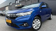 Gebruikt 2024 Dacia Sandero Expression Hatchback | € 17.750 (Eerlijke prijs)