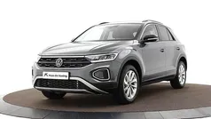 Gebruikt 2025 VW T-Roc Edition SUV | € 36.880 (Eerlijke prijs)