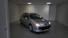 Gebruikt 2006 Peugeot 307 Hatchback | € 1.249 (Eerlijke prijs)