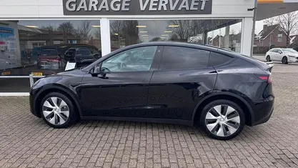 Occasion Tesla Model Y Long Range AWD 378 kW (514 PK) 2021 Zwart SUV