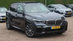 Grijs, metallic lak Gebruikt 2019 BMW X5 M Sport SUV | € 53.950 (Eerlijke prijs)