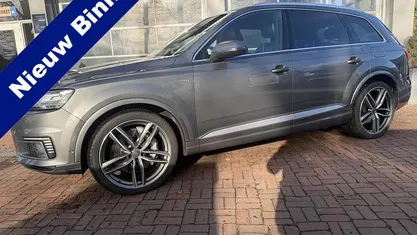 Gebruikt 2016 Audi Q7 Sport SUV | € 20.500 (Eerlijke prijs)
