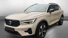 Bruin Gebruikt 2025 Volvo XC40 Plus SUV | € 44.435 (Eerlijke prijs)