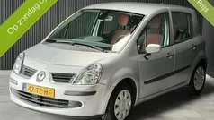 Grijs Gebruikt 2007 Renault Modus MPV | € 3.999 (Eerlijke prijs)
