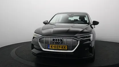 Occasion Audi e-tron 300 kW (408 PK) 2020 Zwart (metallic) SUV