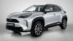 Zilver, metallic lak Nieuw 2025 Toyota Yaris Cross Comfort SUV | € 33.895 (Eerlijke prijs)
