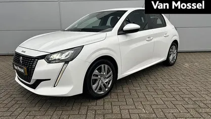 Wit Occasion 2021 Peugeot 208 Active Hatchback | € 13.940 (Eerlijke prijs)