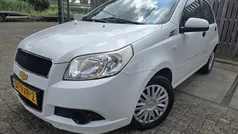Wit Gebruikt 2010 Chevrolet Aveo Hatchback | € 2.199 (Eerlijke prijs)