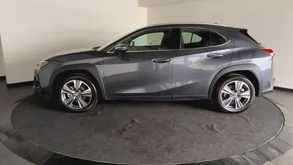 Occasion 2025 Lexus UX 300e Luxury Line SUV | € 32.950 (Goede deal)