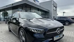 Zwart Gebruikt 2023 Mercedes A200 AMG line Hatchback | € 34.350 (Eerlijke prijs)